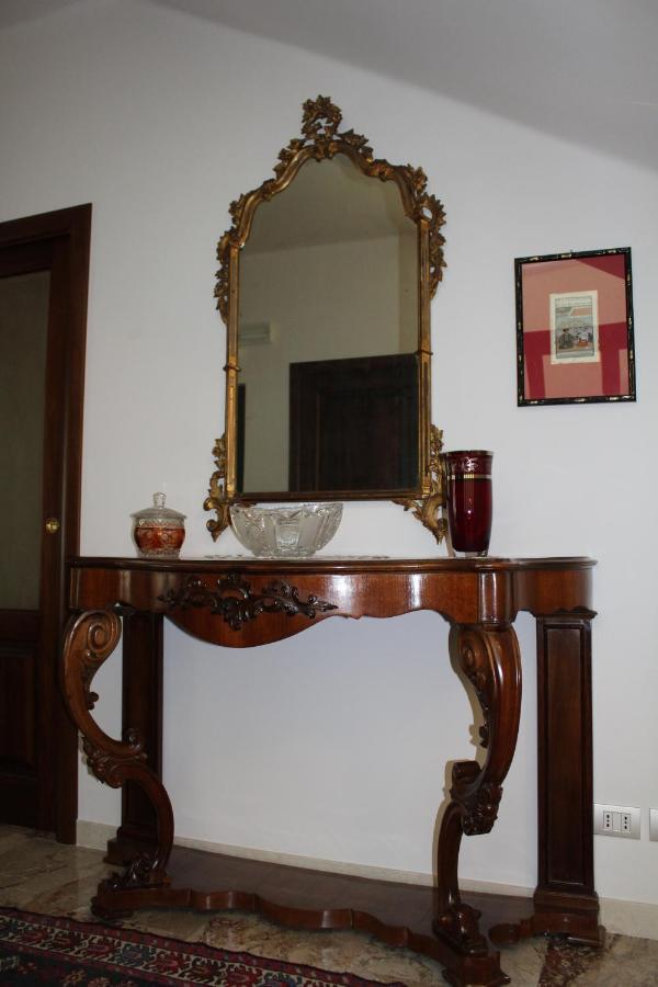 Tres Chic Bed and Breakfast Civitanova Marche Eksteriør billede