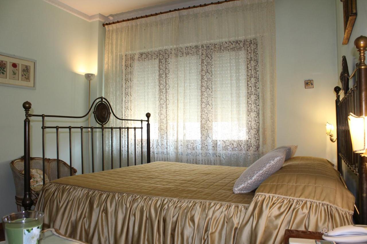 Tres Chic Bed and Breakfast Civitanova Marche Eksteriør billede