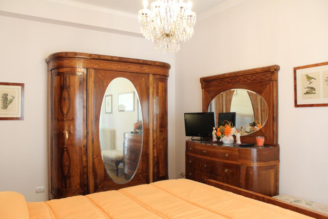 Tres Chic Bed and Breakfast Civitanova Marche Eksteriør billede