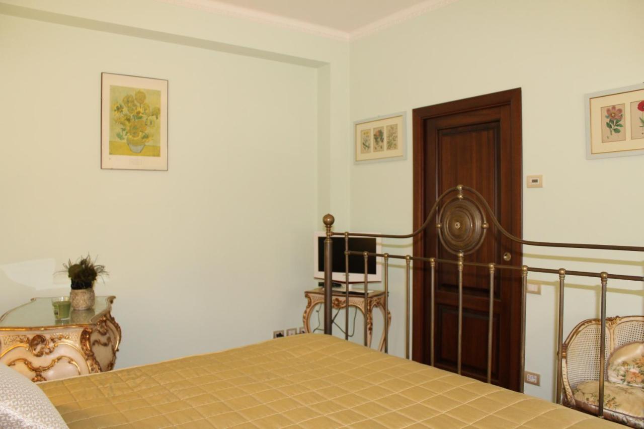 Tres Chic Bed and Breakfast Civitanova Marche Eksteriør billede