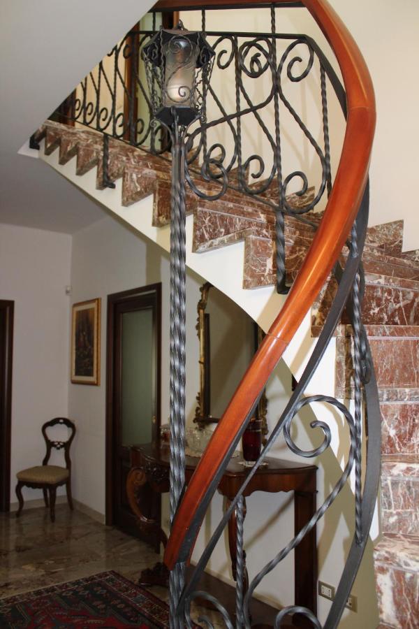 Tres Chic Bed and Breakfast Civitanova Marche Eksteriør billede