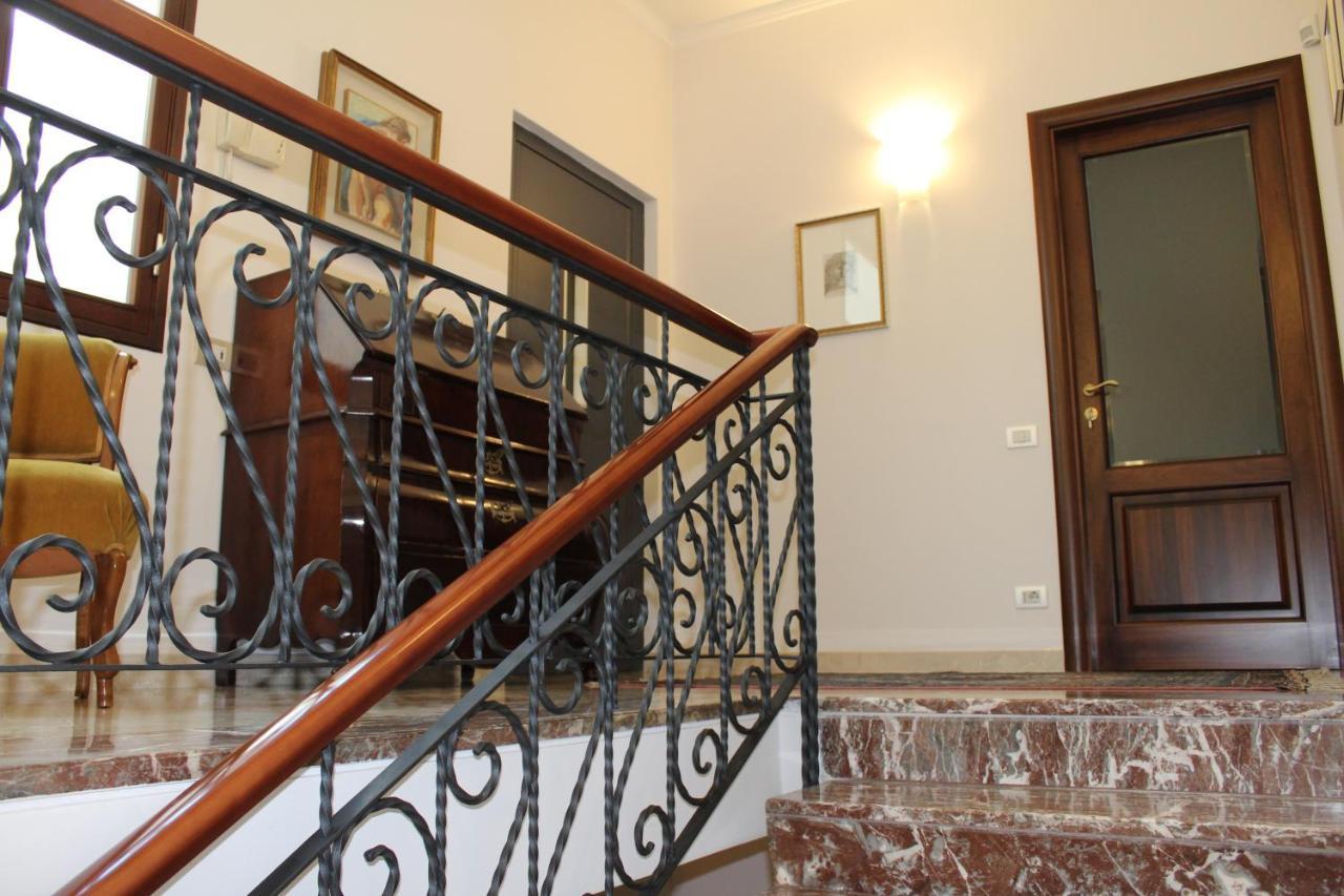 Tres Chic Bed and Breakfast Civitanova Marche Eksteriør billede